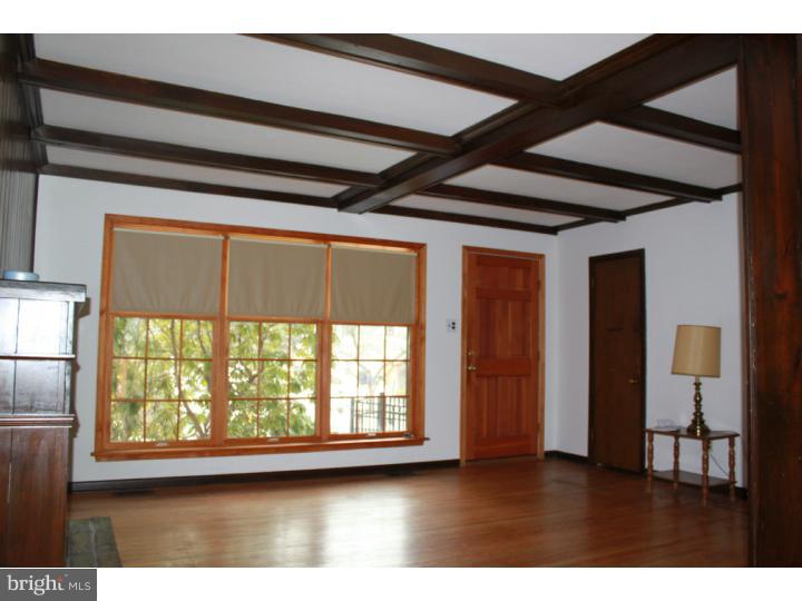 833 Valley View Road Media, PA 19063 - Photo 3 of 25 Living Room