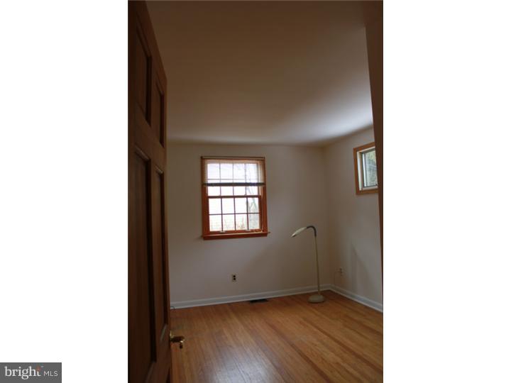833 Valley View Road Media, PA 19063 - Photo 21 of 25 Bedroom - Main