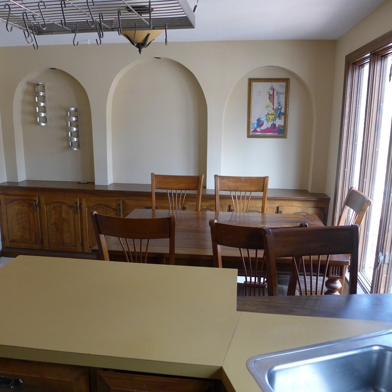 167 West Allen Ridge Road Springfield, MA 01118 - Photo 4 of 17