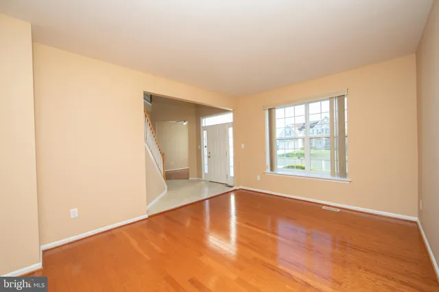 $595,000 | 549 Maidstone Drive, Williamstown, NJ 08094