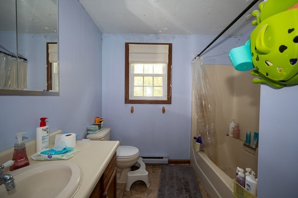 11 Plantation Road, Unit 11 Oxford, MA 01540 - Photo 19 of 29