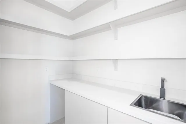 a close view of sink and tap