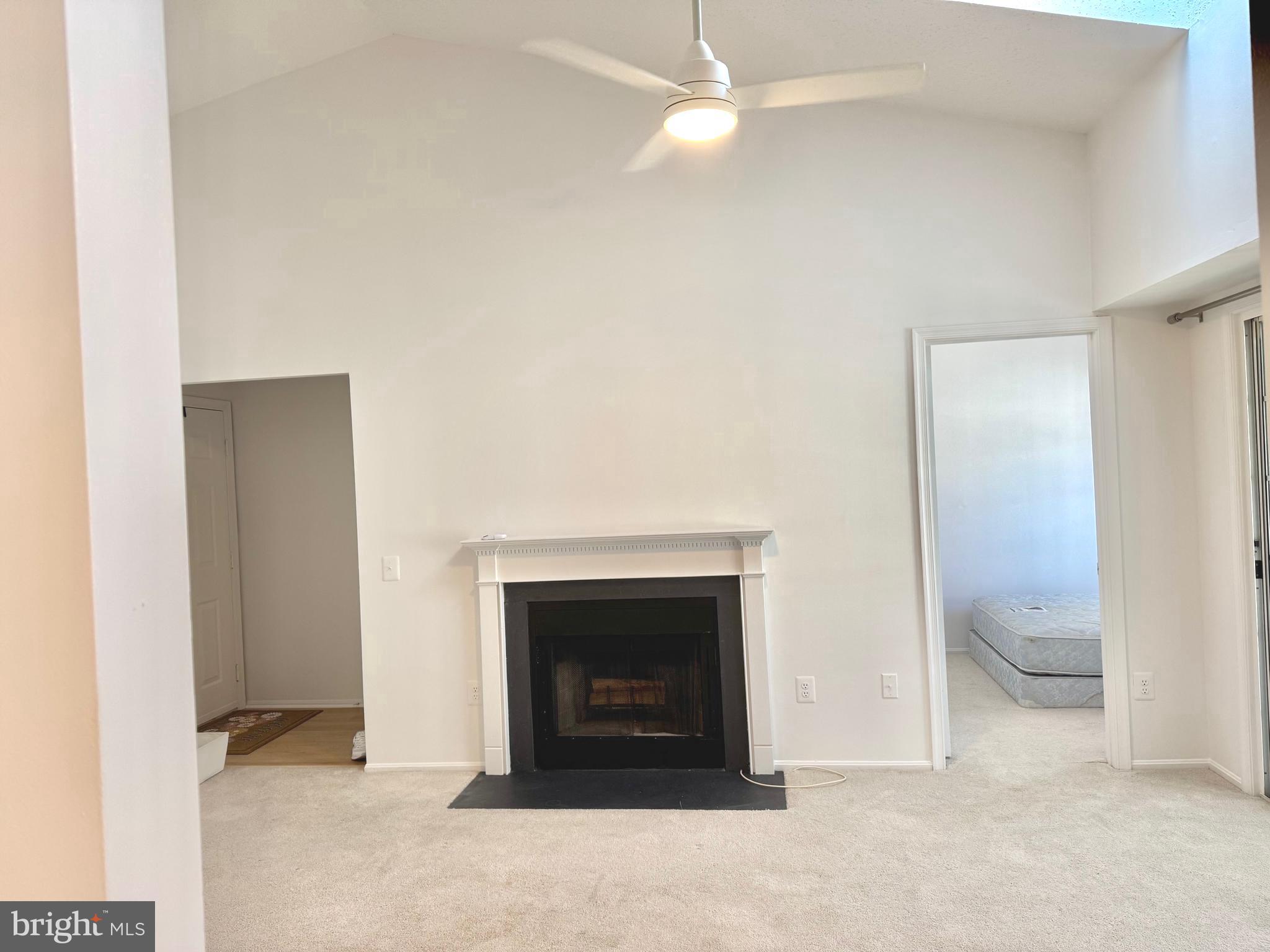 110 Fort Evans Road Southeast, Unit F Leesburg, VA 20175 - Photo 5 of 24