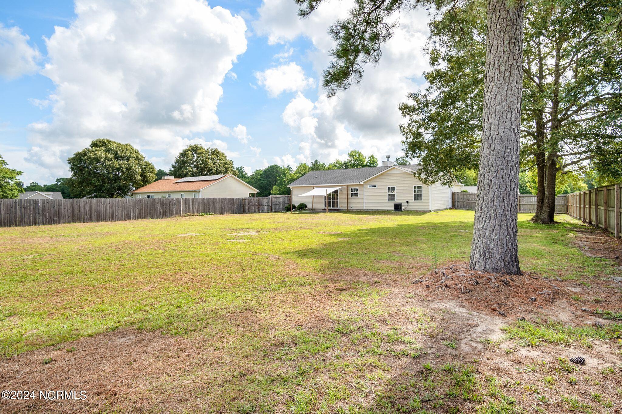101 Linden Road Richlands, NC 28574 - Photo 20 of 21 101 Linden Rd-36