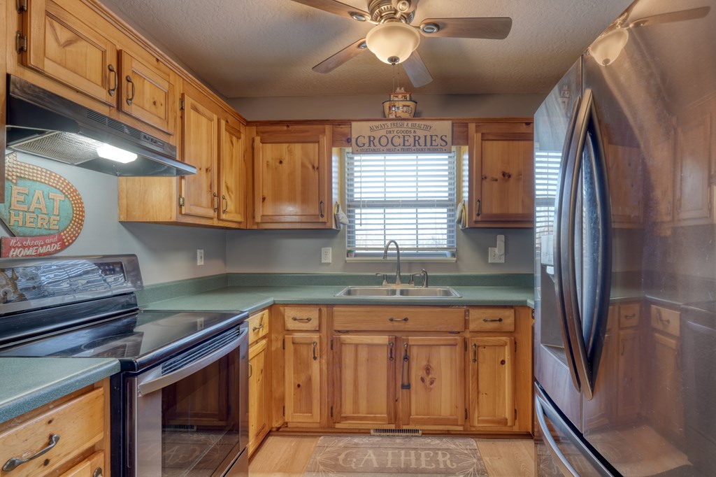 531 Wikle Road Hayesville, NC 28904 - Photo 16 of 46