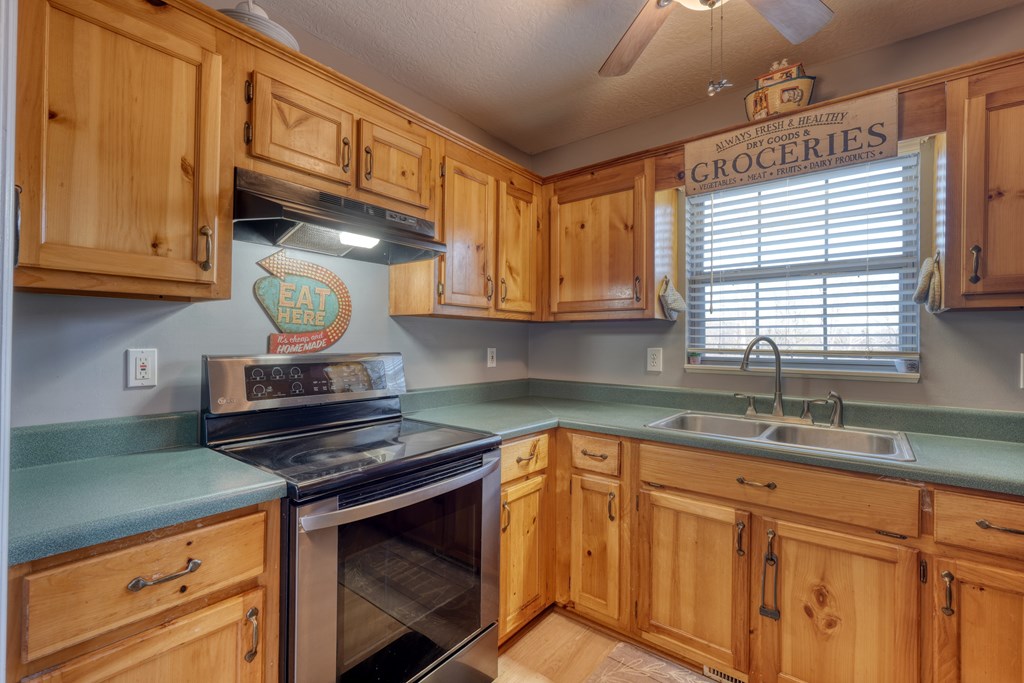 531 Wikle Road Hayesville, NC 28904 - Photo 17 of 46