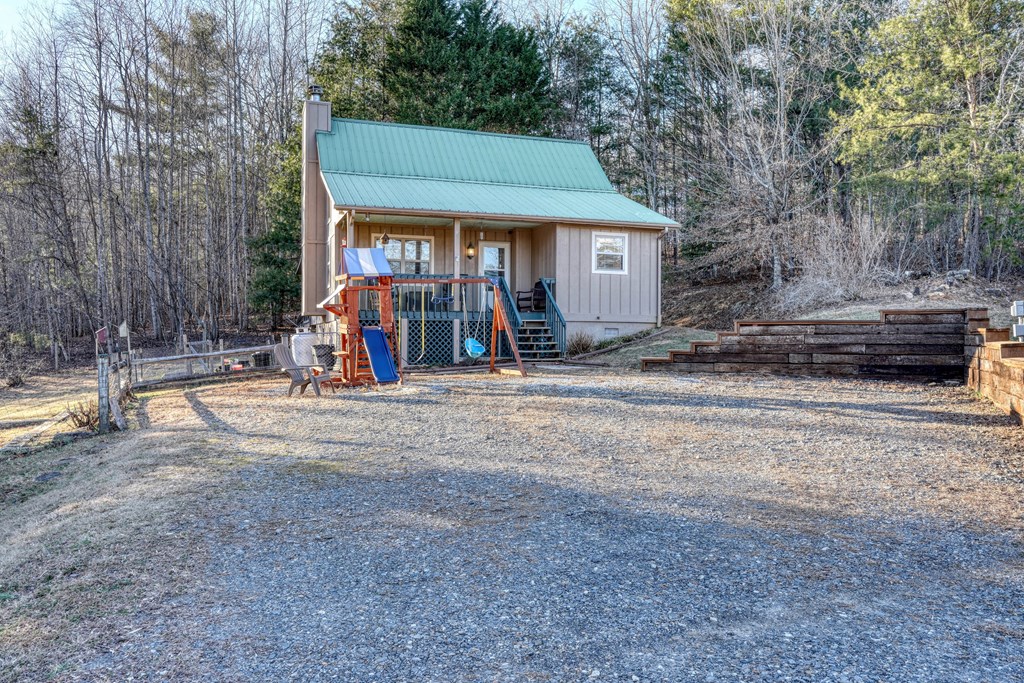 531 Wikle Road Hayesville, NC 28904 - Photo 4 of 46