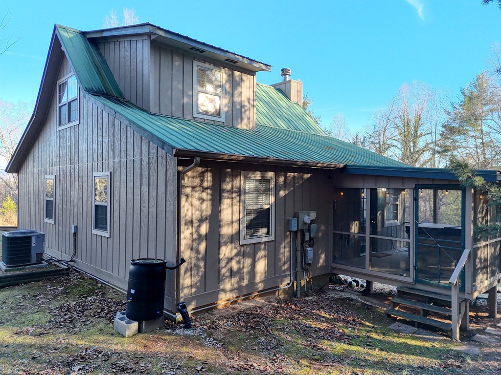 531 Wikle Road Hayesville, NC 28904 - Photo 7 of 46