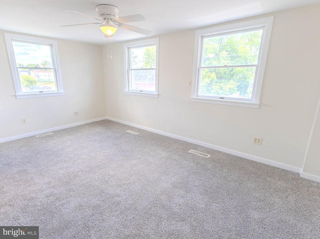 4128 Whiting Road Philadelphia, PA 19154 - Photo 30 of 41 Gallery Image 30