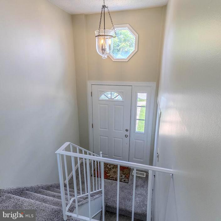 4128 Whiting Road Philadelphia, PA 19154 - Photo 4 of 41 Gallery Image 4