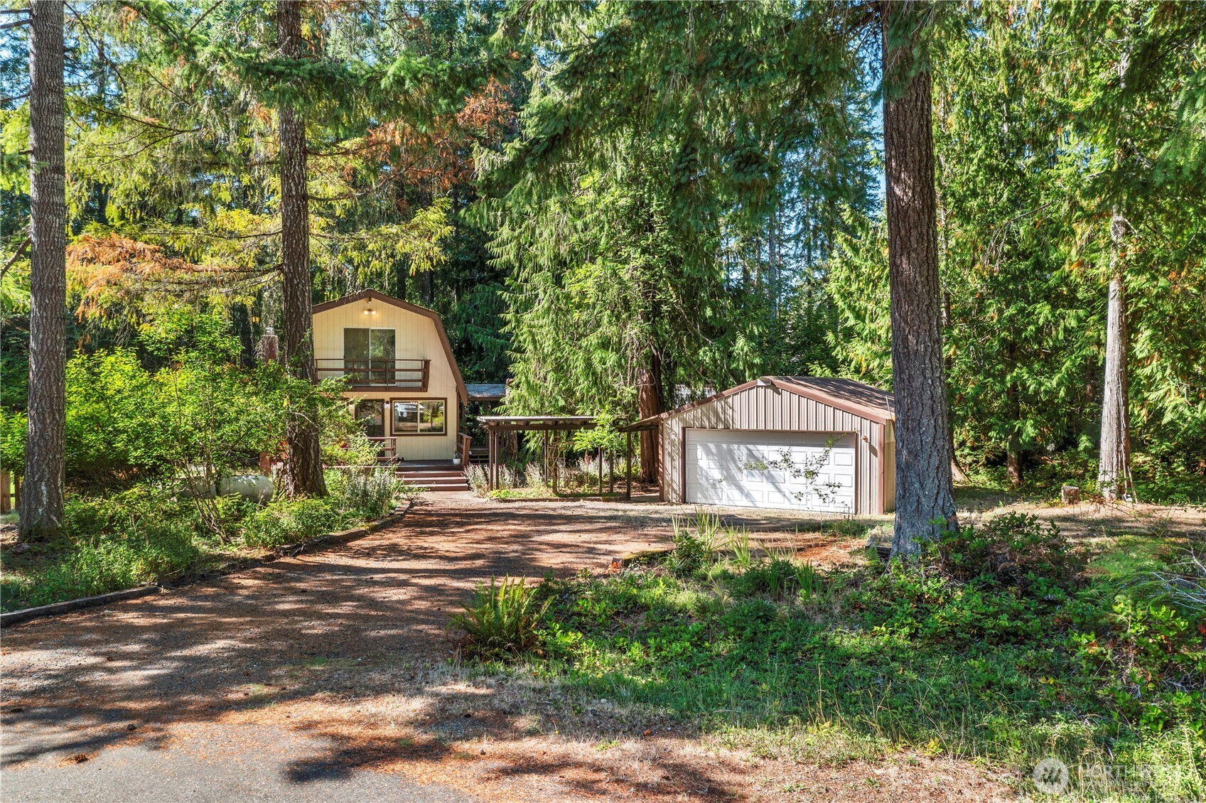 141 North Handicap Place Hoodsport, WA 98548 - Photo 20 of 40