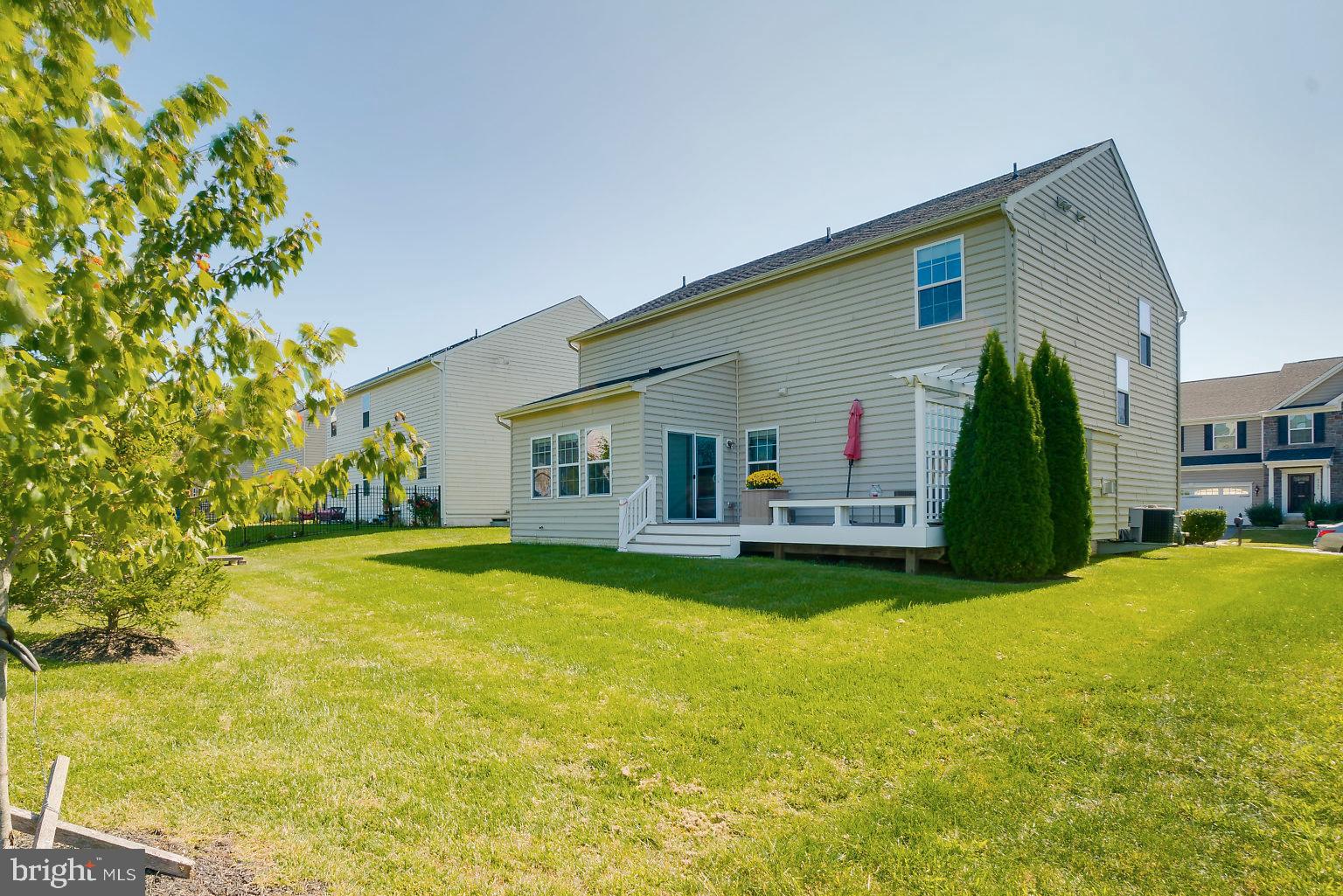 5726 Fieldcrest Drive White Marsh, MD 21162 - Photo 2 of 46