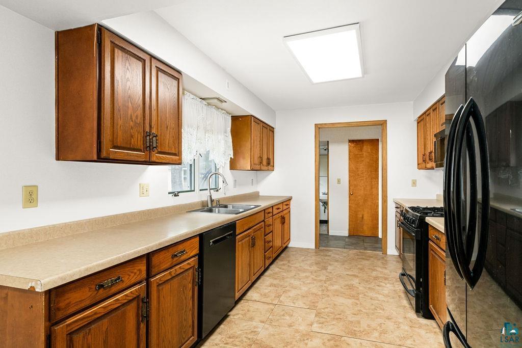 601 13th Avenue Two Harbors, MN 55616 - Photo 7 of 40