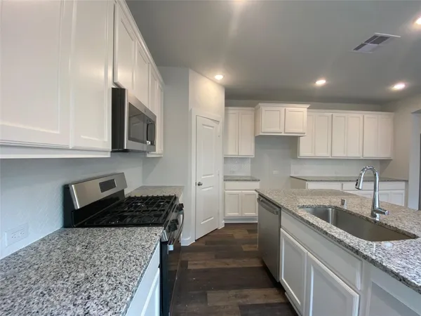 $2,600 | 16314 Apache Woods Way, Humble, TX 77346