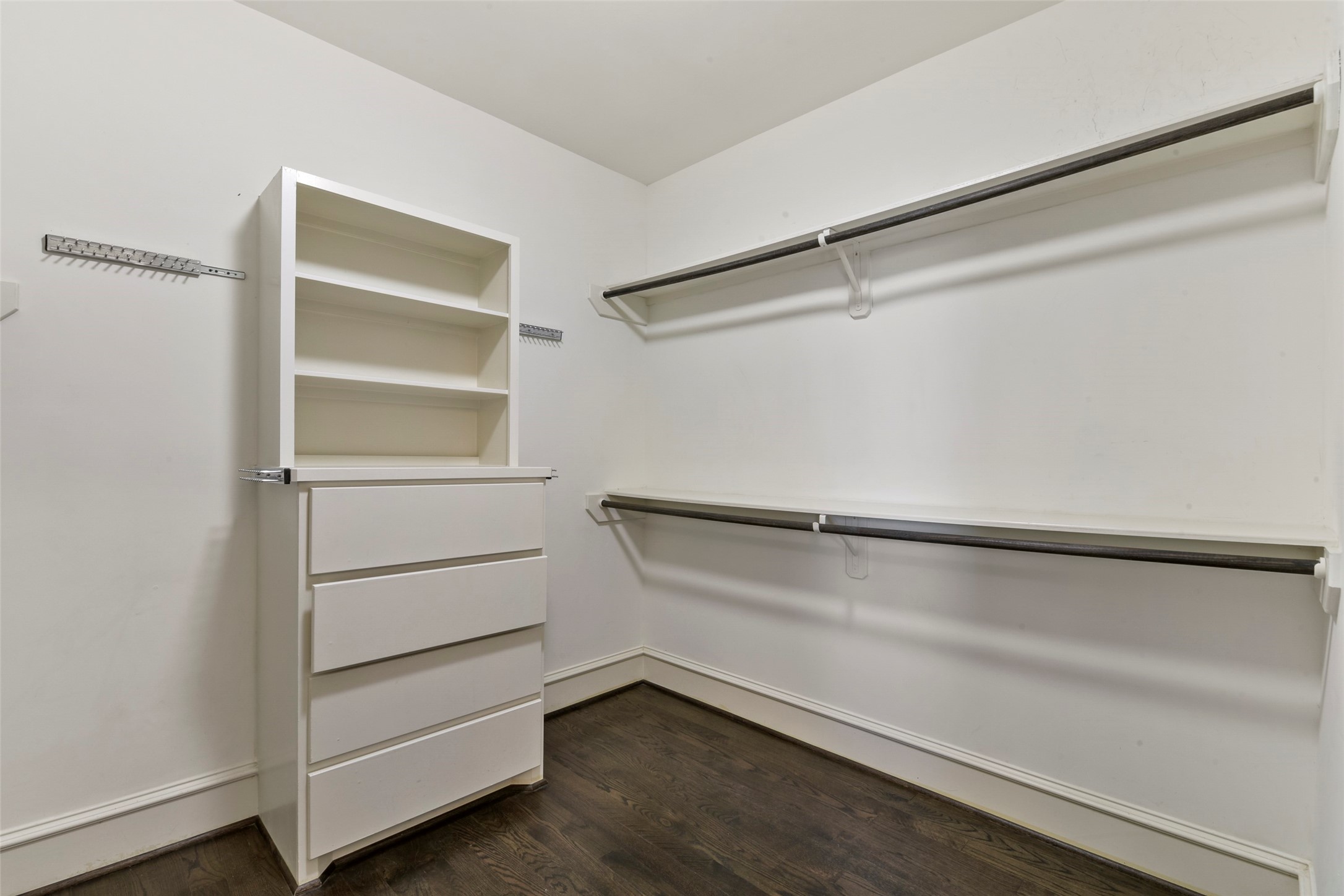 5226 Kiam Street, Unit 1018 Houston, TX 77007 - Photo 31 of 44 a view of an empty walk in closet