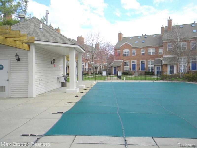 1457 Chesapeake Road Royal Oak, MI 48067 - Photo 16 of 23