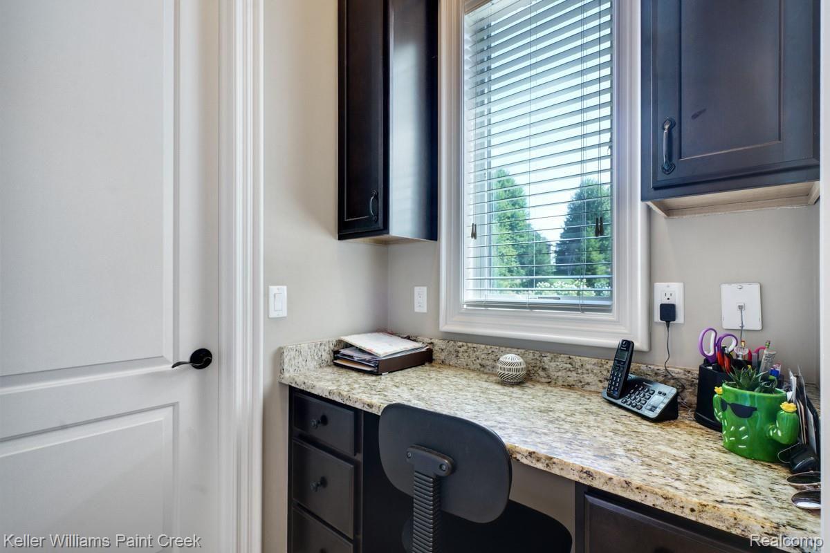 2777 South Addison Circle Rochester, MI 48306 - Photo 35 of 85 Command center right off the Kitchen.