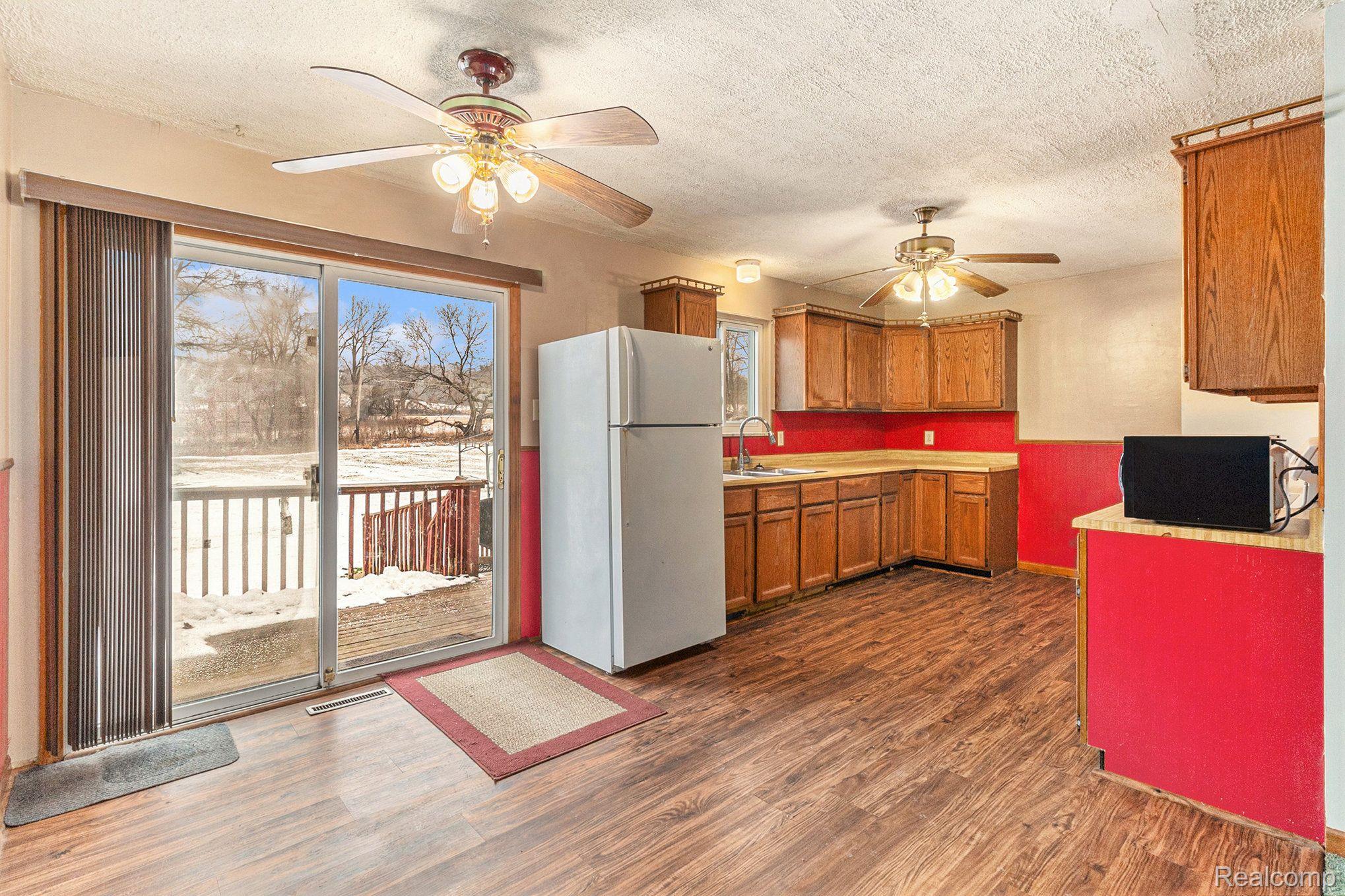 1726 Peavy Road Howell, MI 48843 - Photo 8 of 43 Gallery Image 8