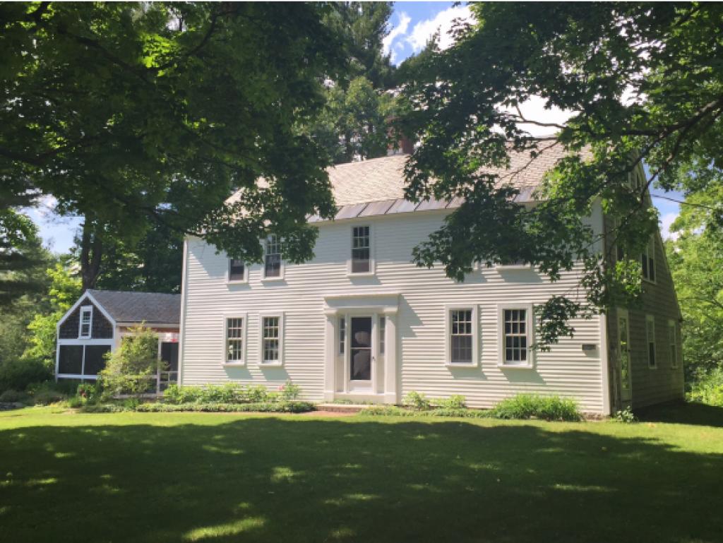 54 Newfields Road Exeter, NH 03833 - Photo 1 of 34