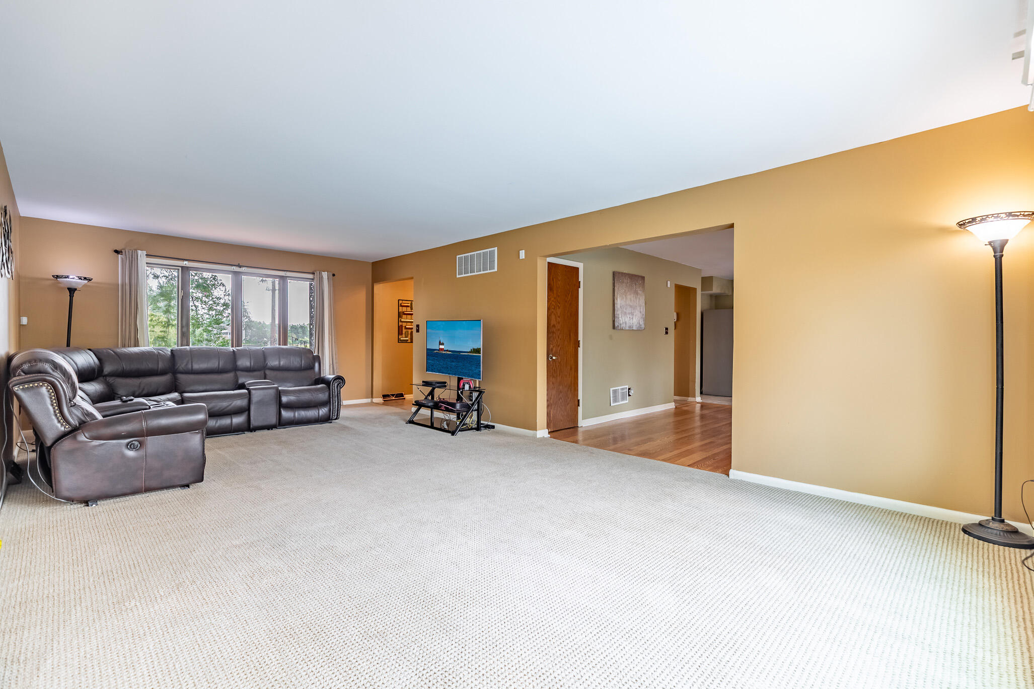 9308 Cleveland Street Crown Point, IN 46307 - Photo 27 of 88 2054x1369