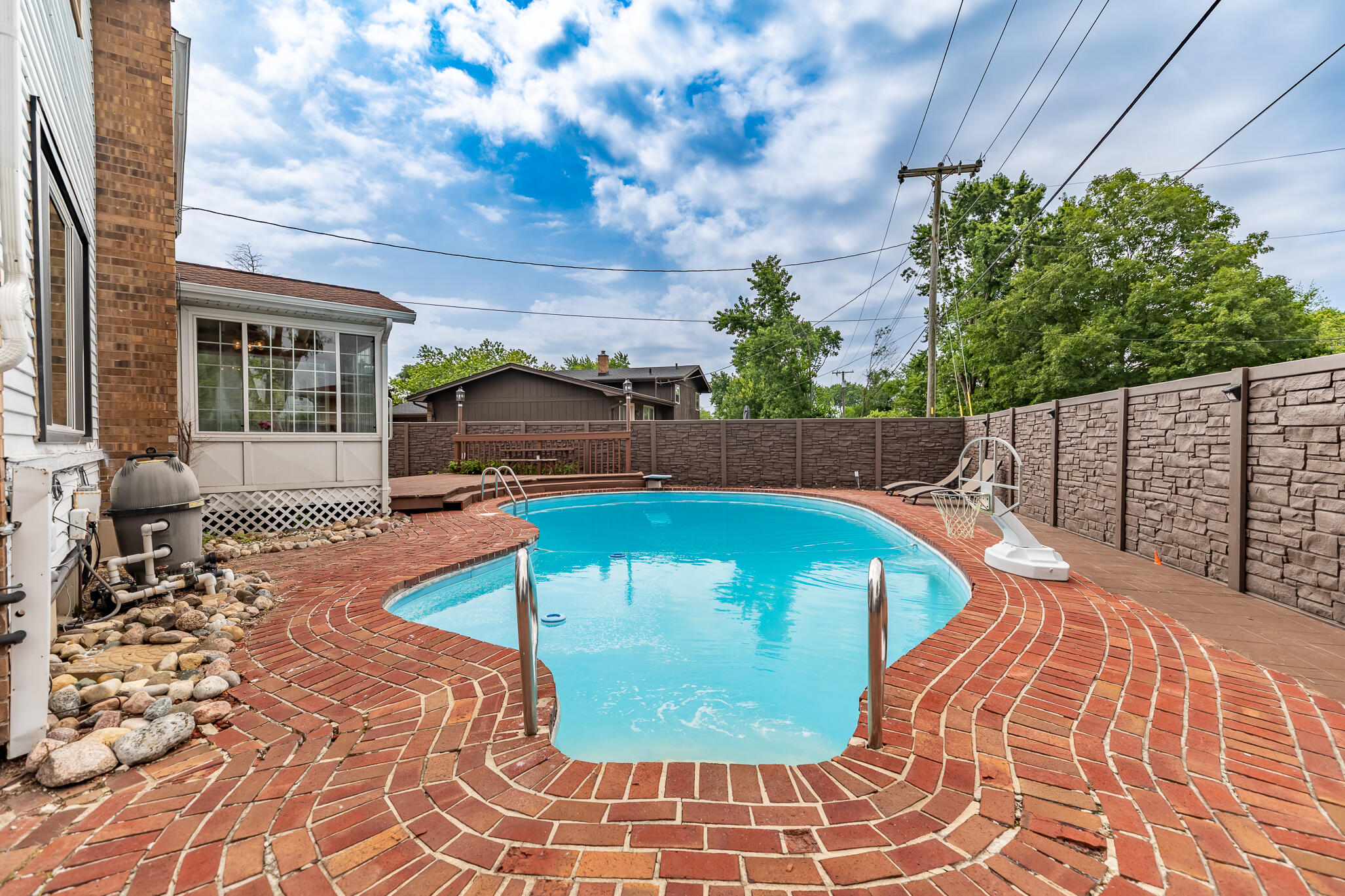 9308 Cleveland Street Crown Point, IN 46307 - Photo 72 of 88 2054x1369