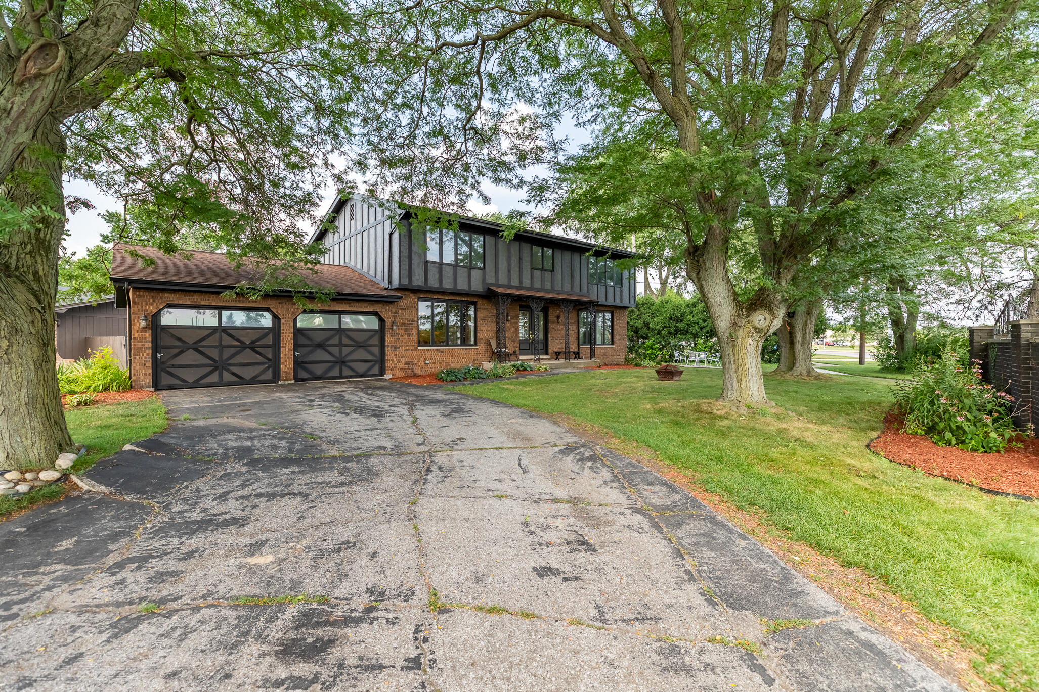 9308 Cleveland Street Crown Point, IN 46307 - Photo 8 of 88 2054x1369