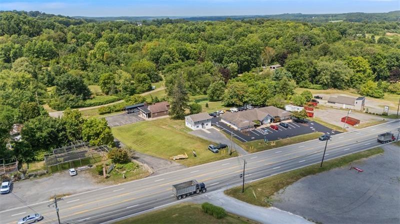 1122 Pittsburgh Road Valencia, PA 16059 - Photo 4 of 18 an outdoor view of the garden