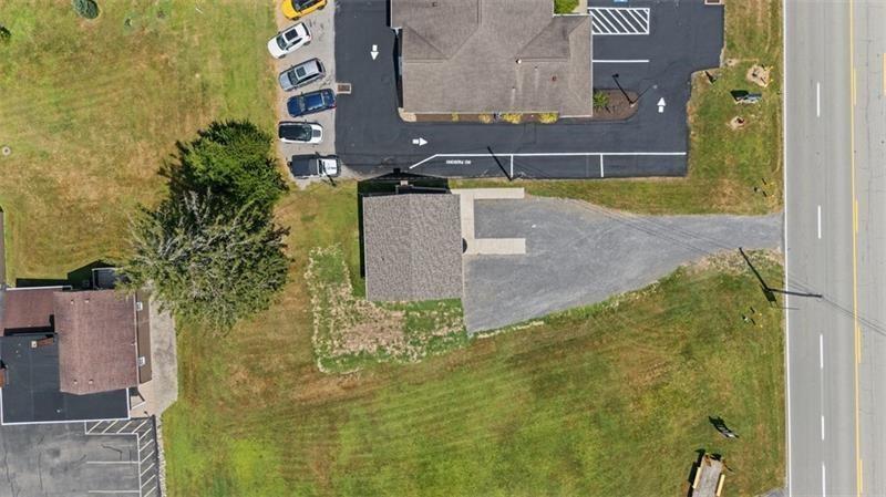 1122 Pittsburgh Road Valencia, PA 16059 - Photo 5 of 18 a bathroom with a shower