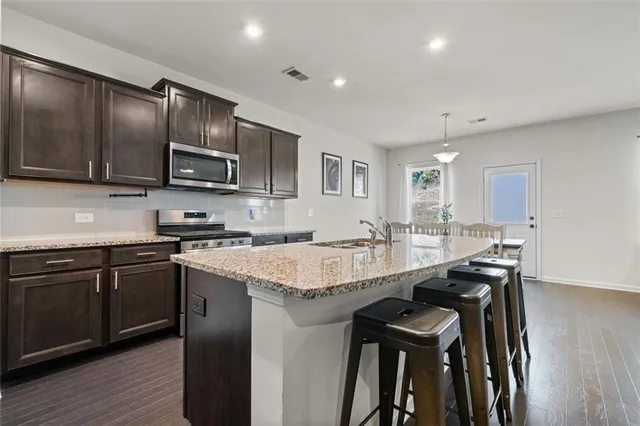 $430,000 | 2410 Ames Street, Bethlehem, GA 30620