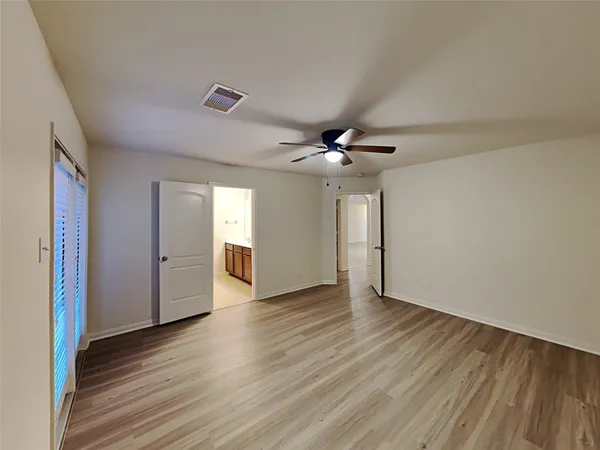 $2,075 | 22718 Klingamans Way, Hockley, TX 77447