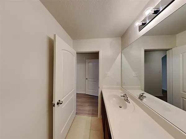 $2,075 | 22718 Klingamans Way, Hockley, TX 77447