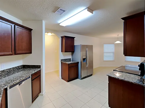 $2,075 | 22718 Klingamans Way, Hockley, TX 77447