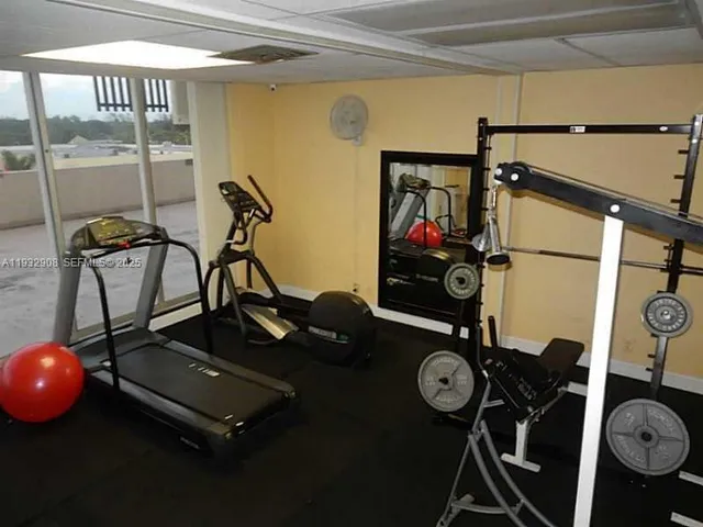 $1,650 | 1720 Harrison Street, Unit 10G, Hollywood, FL 33020