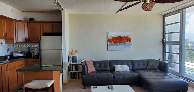 $1,650 | 1720 Harrison Street, Unit 10G, Hollywood, FL 33020