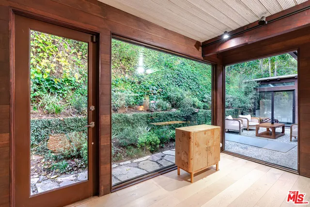 $2,395,000 | 9624 Yoakum Drive, Beverly Hills, CA 90210