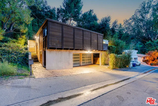 $2,395,000 | 9624 Yoakum Drive, Beverly Hills, CA 90210