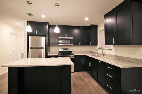 $1,175 | 803 Cathedral Hill, Unit 2, Edinburg, TX 78541