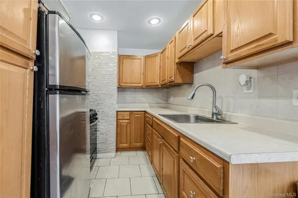 $1,099,999 | 38 Borcher Avenue, Yonkers, NY 10704