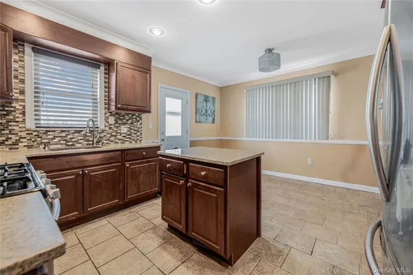 $1,099,999 | 38 Borcher Avenue, Yonkers, NY 10704