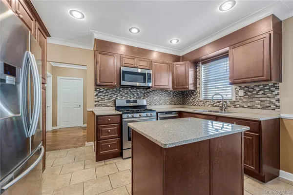 $1,099,999 | 38 Borcher Avenue, Yonkers, NY 10704