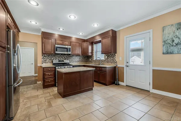 $1,099,999 | 38 Borcher Avenue, Yonkers, NY 10704