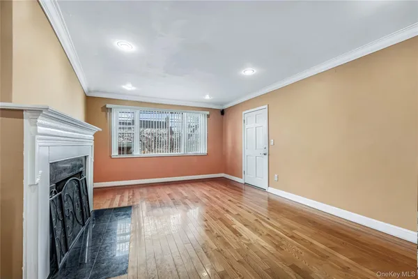 $1,099,999 | 38 Borcher Avenue, Yonkers, NY 10704