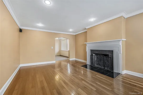 $1,099,999 | 38 Borcher Avenue, Yonkers, NY 10704