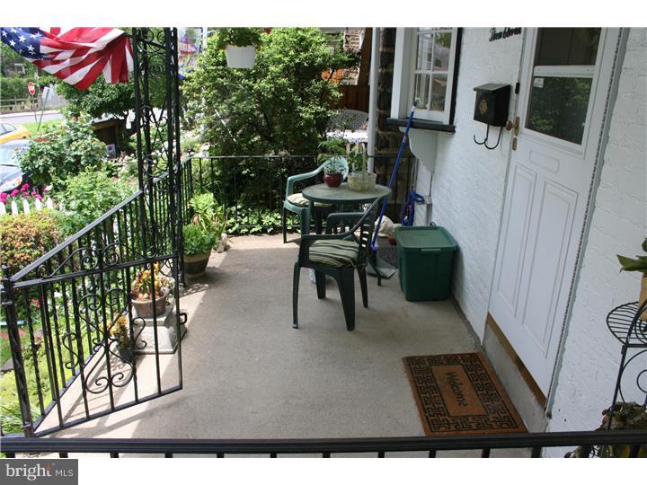 311 Sanford Road Upper Darby, PA 19082 - Photo 3 of 22 Porch
