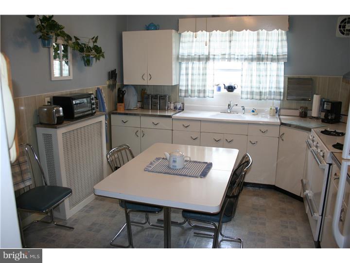 311 Sanford Road Upper Darby, PA 19082 - Photo 9 of 22 Kitchen
