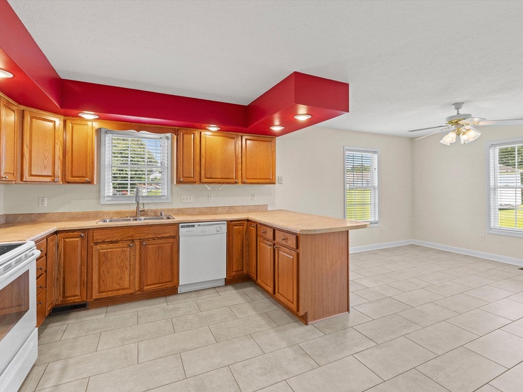 7431 Beulah Road Madisonville, KY 42431 - Photo 11 of 34 Gallery Image 11