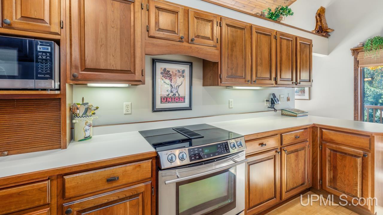 5006 Tall Pines Road Florence, WI 54121 - Photo 9 of 44 Gallery Image 9