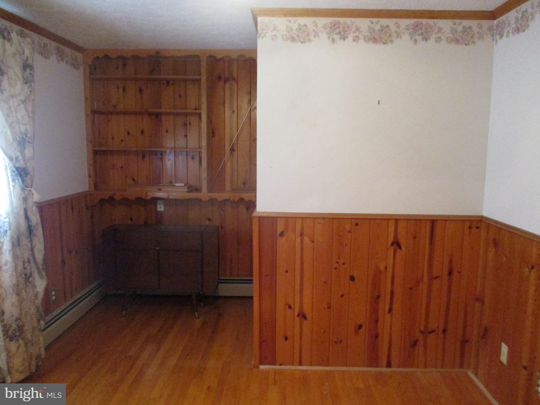 807 Green Glade Road Swanton, MD 21561 - Photo 12 of 12 a view of walk in closet
