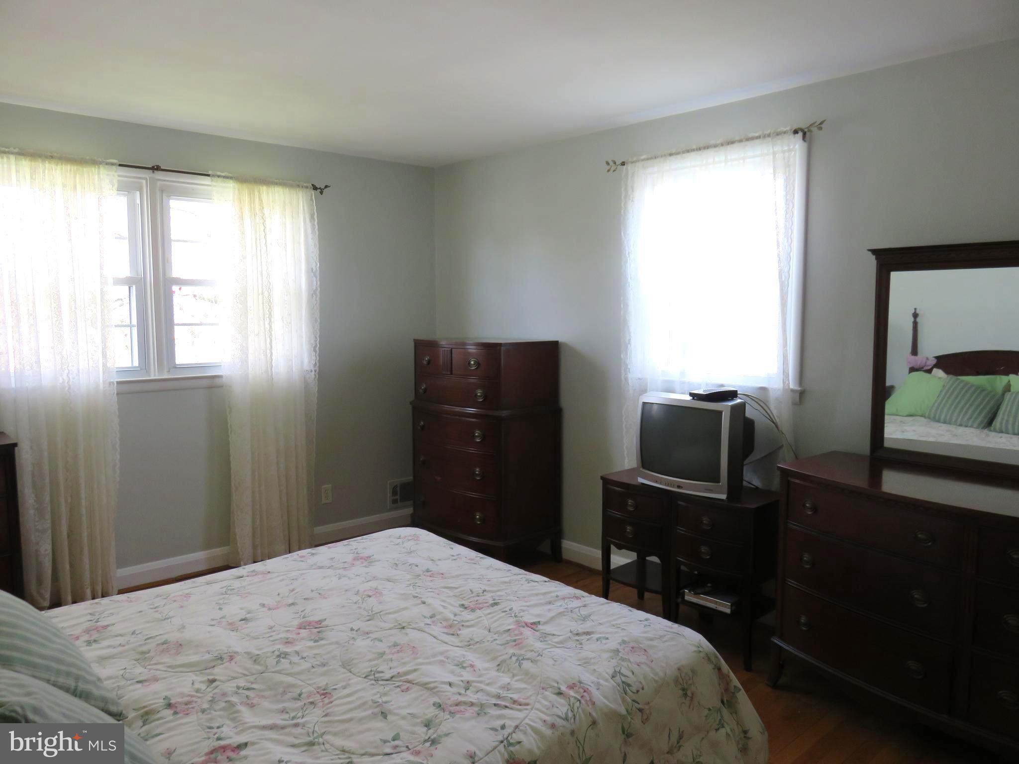 8219 Thornton Road Towson, MD 21204 - Photo 16 of 30 BEDROOM #2