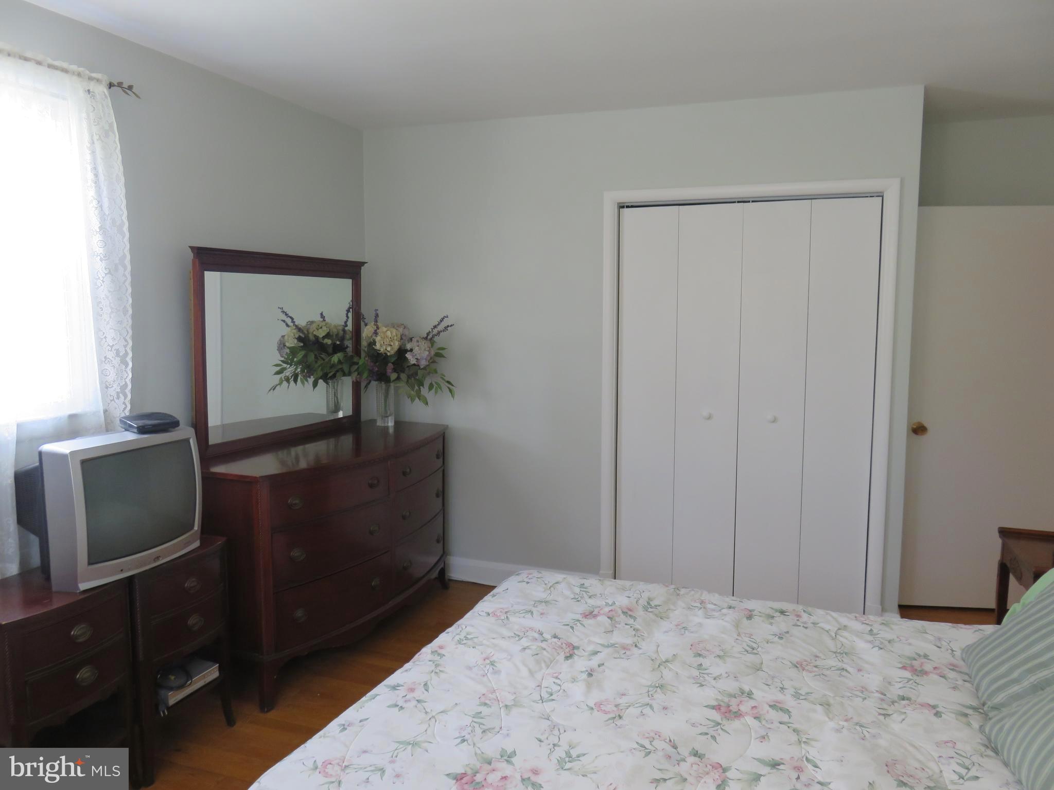 8219 Thornton Road Towson, MD 21204 - Photo 17 of 30 BEDROOM 2